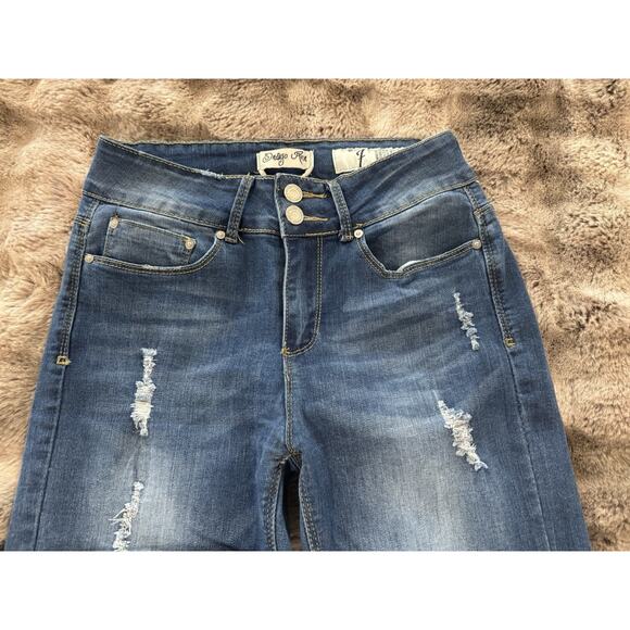 Indigo Rein Distressed Cuffed Slim Leg Denim Jeans Ankle Size 7 - Picture 2 of 9